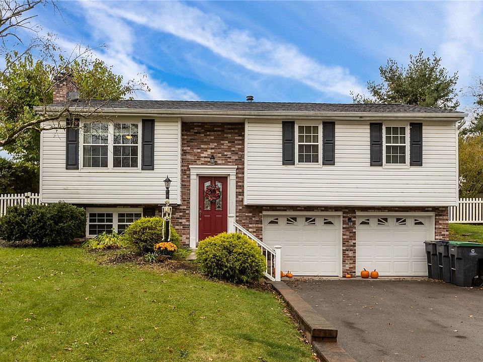 1st image of 204 Brookston Dr