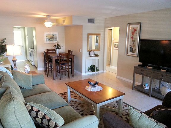 Living/Dining Room.