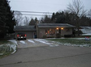 2950 E Ashby Rd, Midland, MI 48640