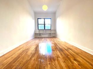 302 E 83rd St APT 1, New York, NY 10028