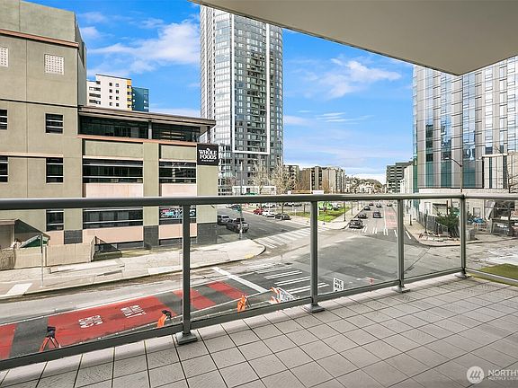 5th image of 583 Battery Street #206N