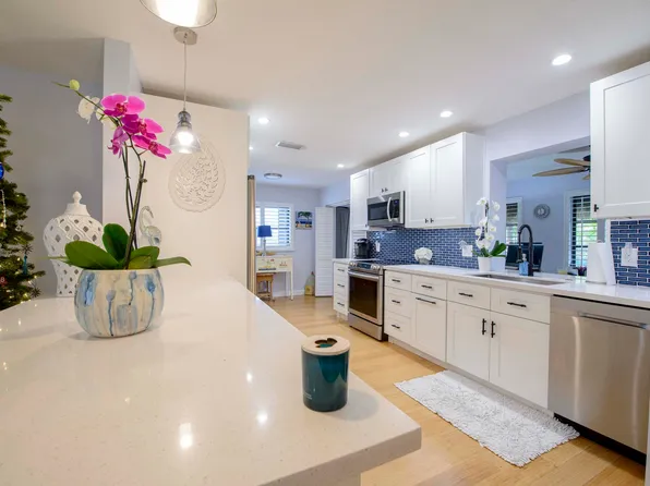 14624 Sunny Waters Lane, Delray Beach, FL 33484