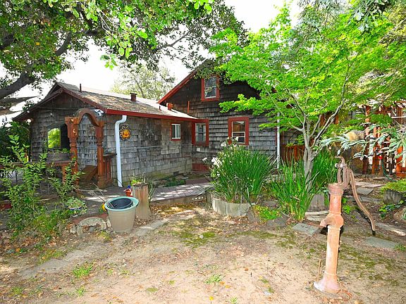 4th image of 4199 Seven Hills Rd