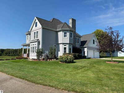 10741 N Mission Rd, Clare, MI, 48617