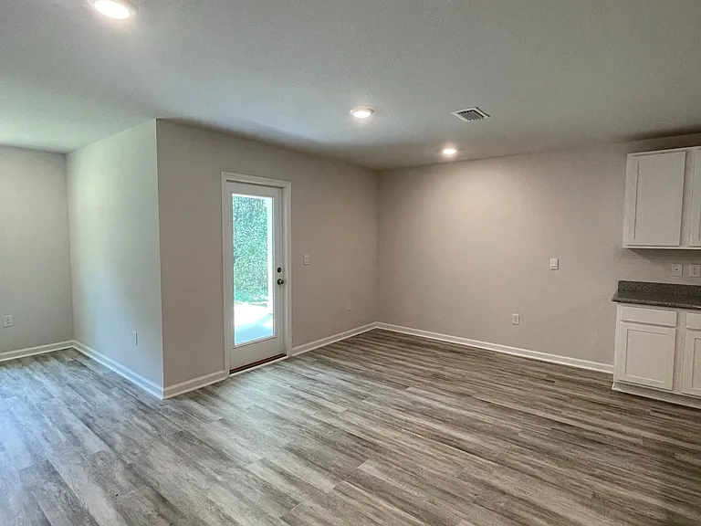 8661 Pathstone Blvd — Photo 34