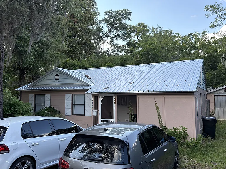 1424 NW 6th Pl — Photo 2
