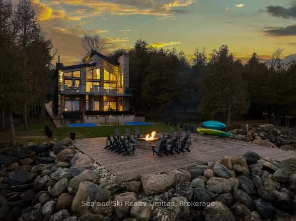 138 Georgian Beach Rd S, Meaford, ON N4L 0A7