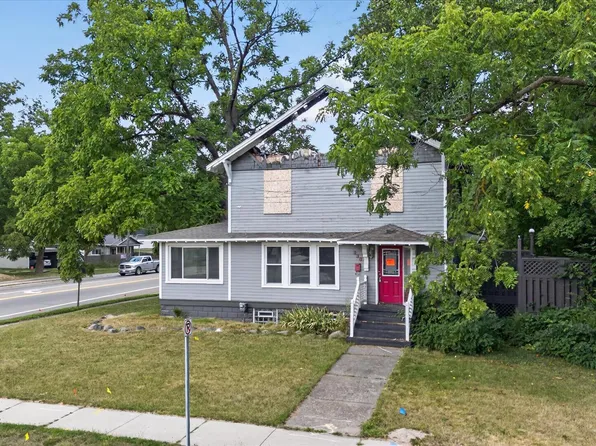 938 W Oregon St, Lapeer, MI 48446