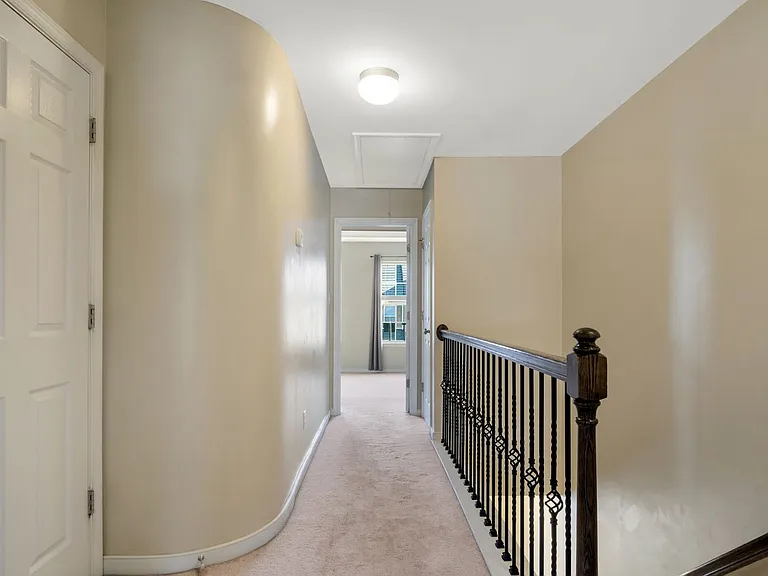 50 Transit Ln — Photo 24