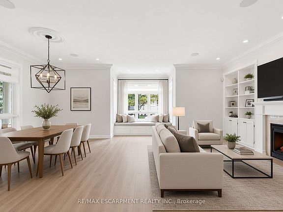4th image of 36 Compass Way
