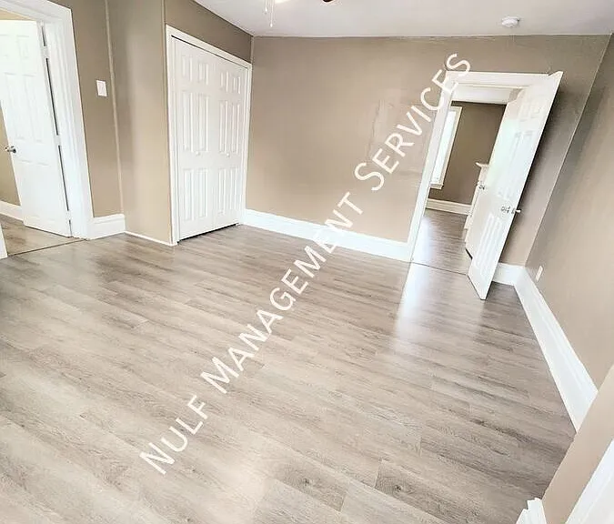 1210 Maple Ave #1 — Photo 4