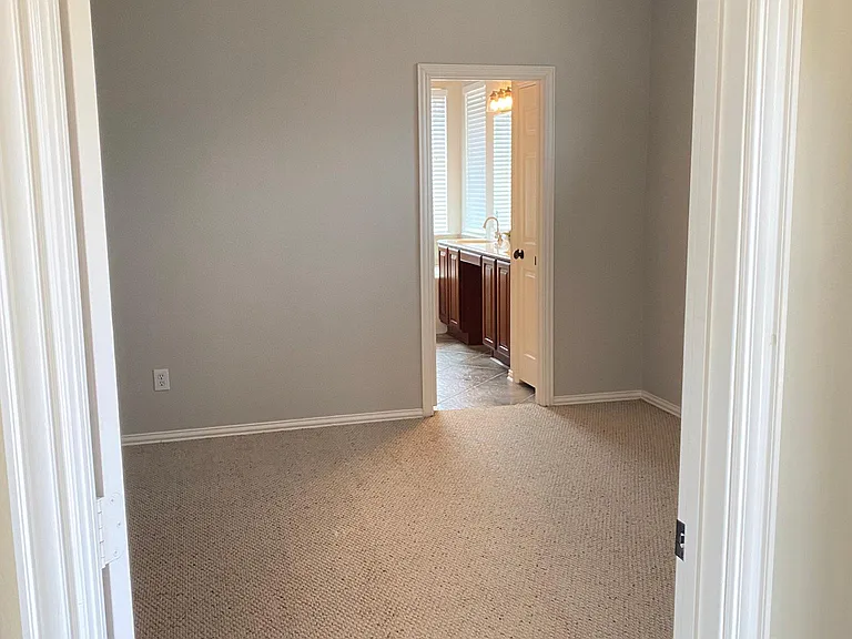 2031 Quail Meadow Ln — Photo 41