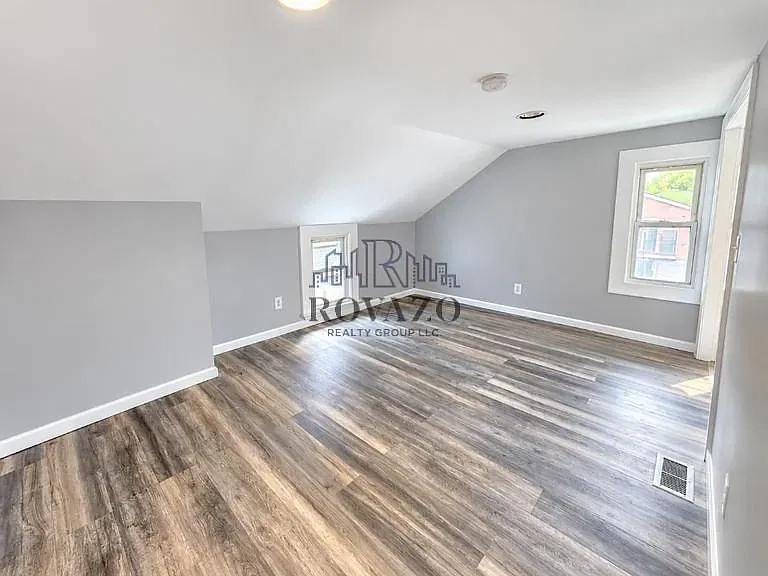 1 bed, 600 sqft, $1,550 — Photo 3