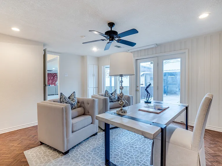 6106 Meadowcrest Dr — Photo 8