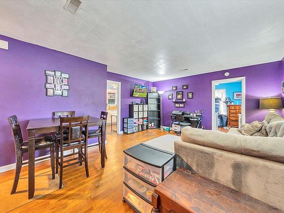 3rd image of 4846 Eden Dr NW