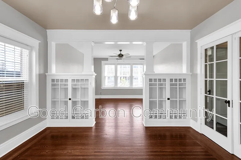 3 bed, 1.0 bath, $1,695 — Photo 2