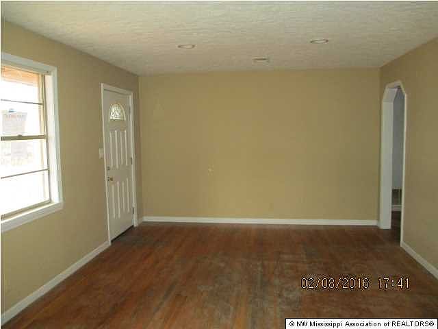 2nd image of 4421 Sycamore Rd