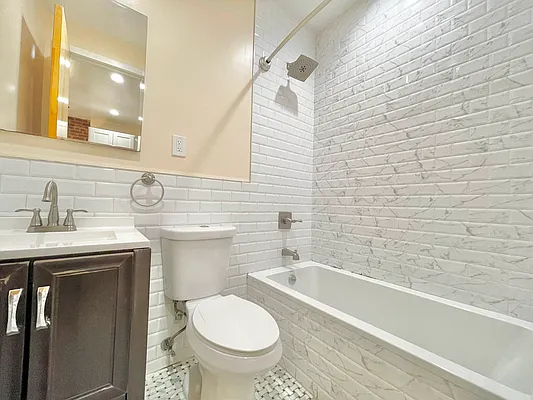 Rented by Doorway NYC, LLC | media 6