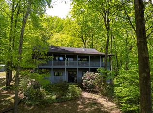 1215 Sam Cove Rd, Robbinsville, NC 28771