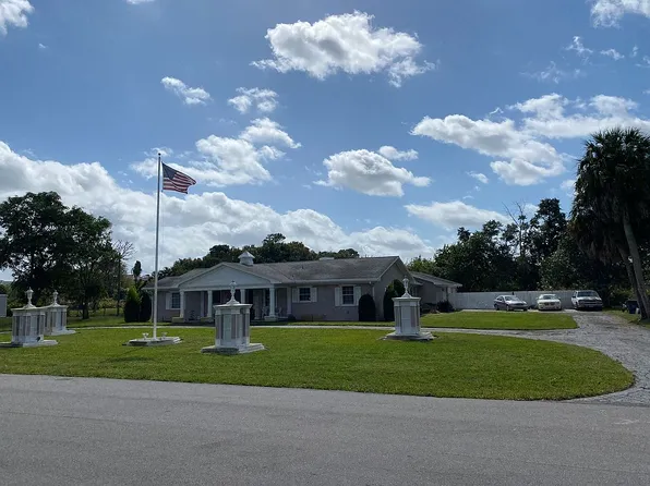 4370 Maurice Dr, Delray Beach, FL 33445