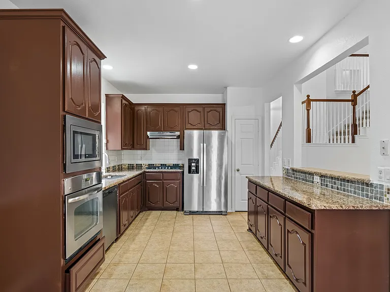 12945 Peach Tree Way — Photo 24