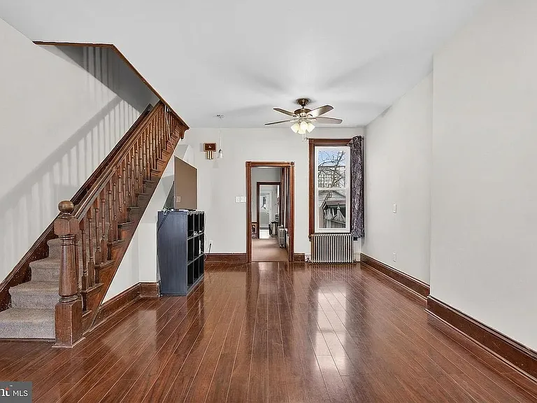 407 South St — Photo 2