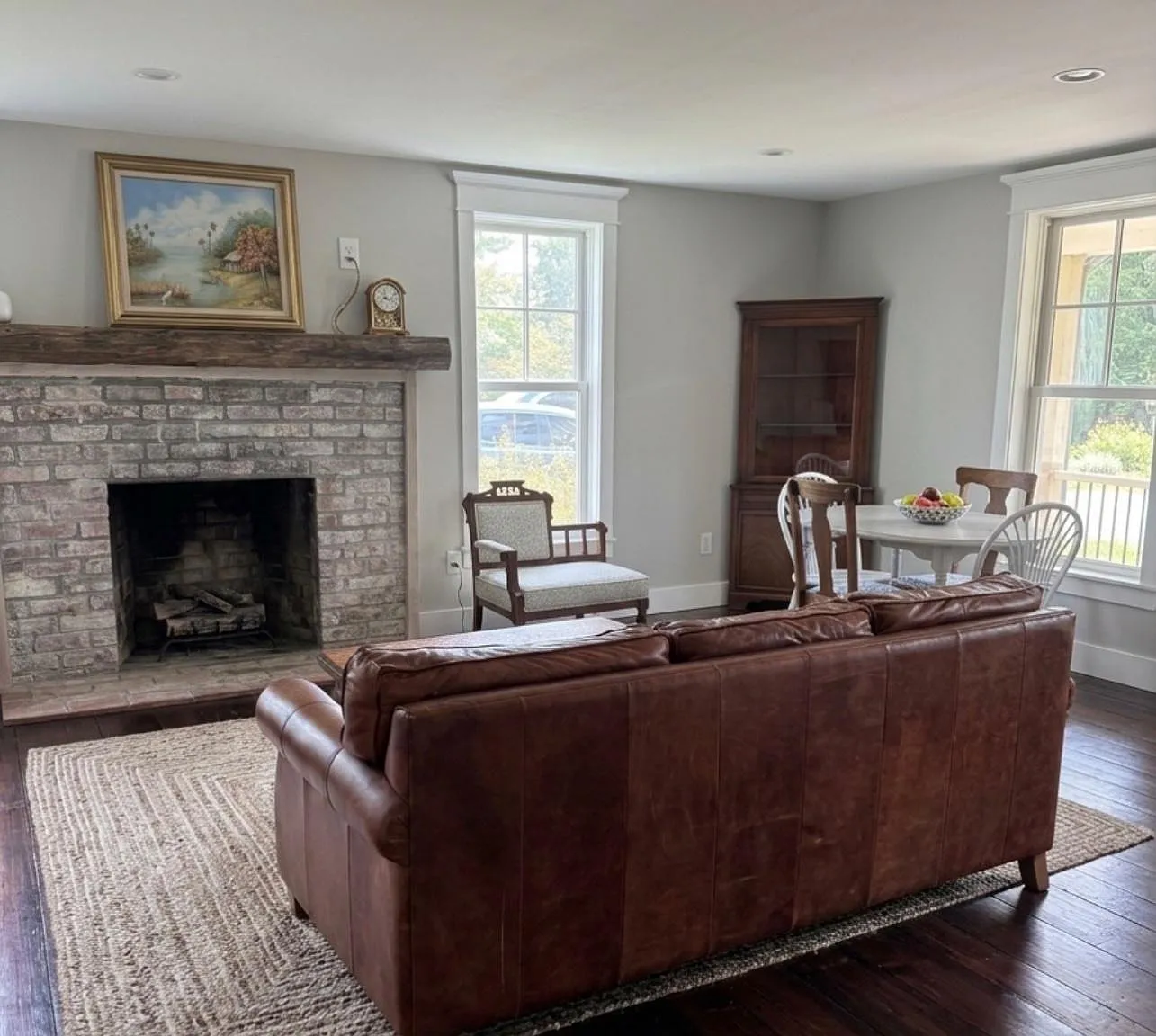 3 bed, 3.0 bath, 2340 sqft, $5,000 — Photo 4
