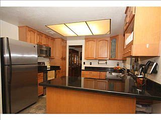3rd image of 583 Glencrest Dr