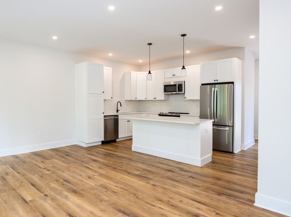 138 Boston Post Rd #3, East Lyme, CT 06333