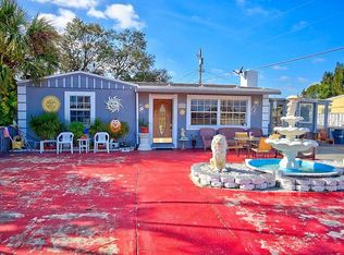 2020 Seminole Blvd, West Palm Beach, FL 33409