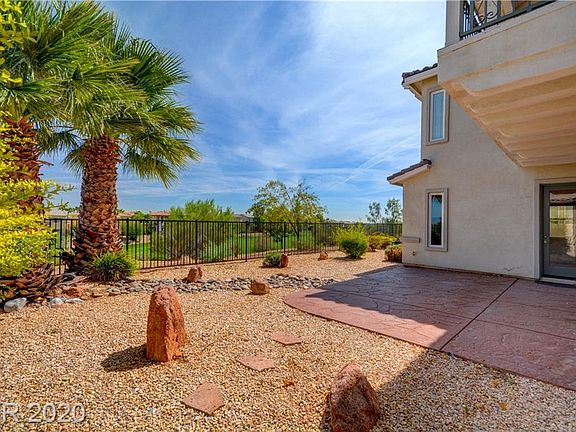 4th image of 2022 Country Cove Ct