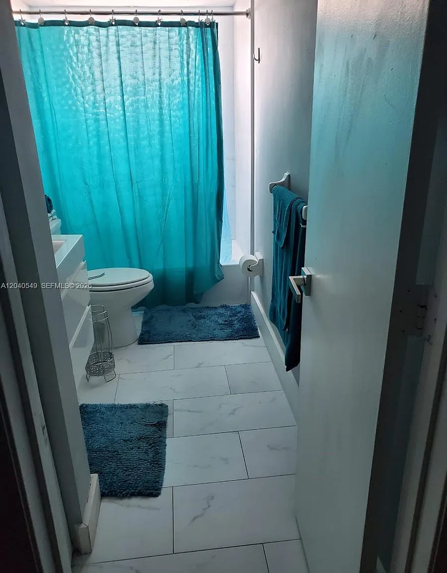Park East Condo — Photo 4