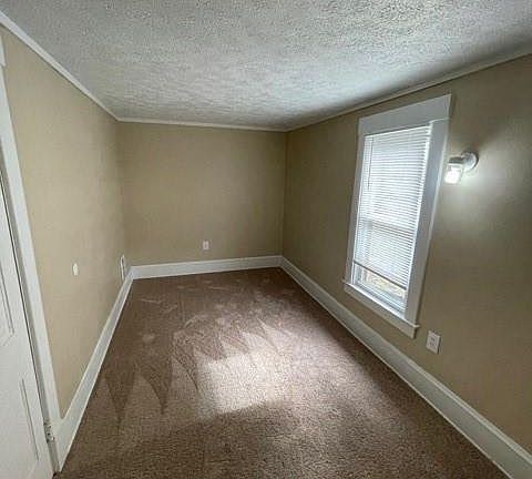 5th image of 180 Linden Ave