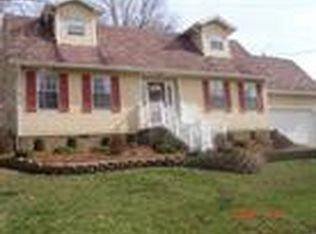 16 Persimmon Ln, Huntington, WV 25701