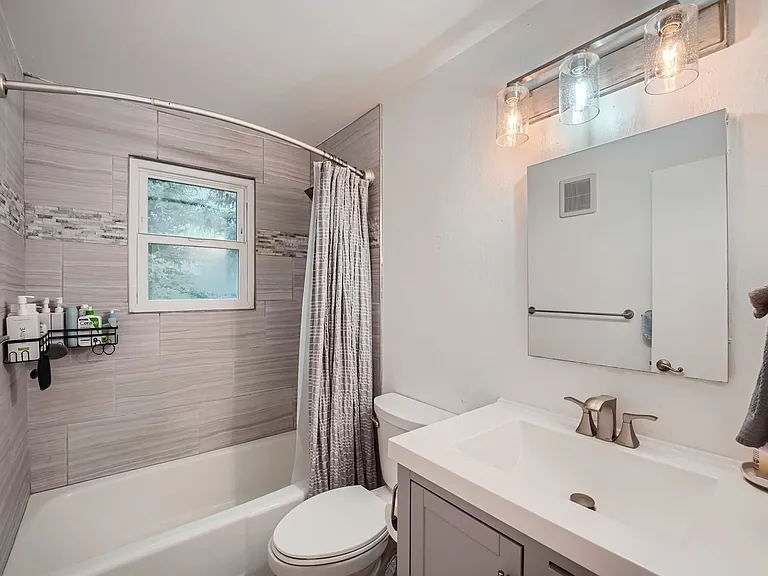 2470 Chamonix Ln #H1 — Photo 8