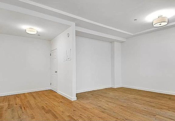 4th image of 106 Fulton St APT 6A