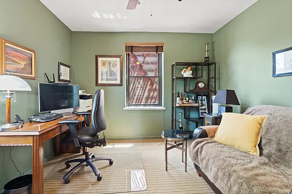 Sold by RE MAX Team | media 12