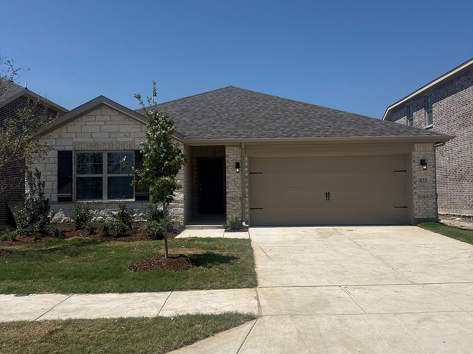 1st image of 833 Birdie Dr