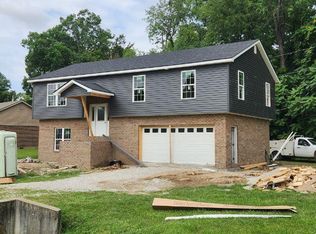 147 Lee Paige Ct, Berea, KY 40403