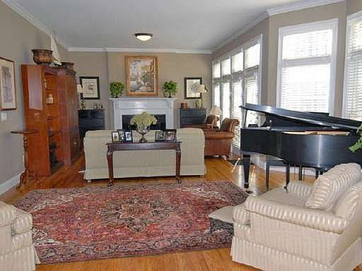 5th image of 118 N Cove Dr