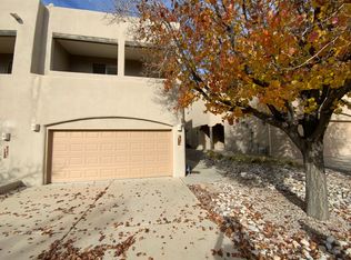 8719 Desert Fox Way NE, Albuquerque, NM 87122