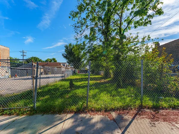 2711 W 59th St, Chicago, IL 60629