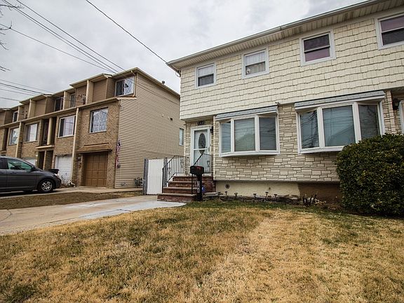 2nd image of 144 Hett Ave
