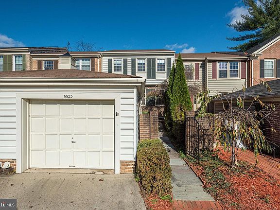 3rd image of 9523 Duffer Way
