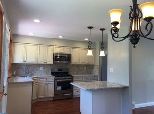 1505 Creswood Rd, Philadelphia, PA 19115