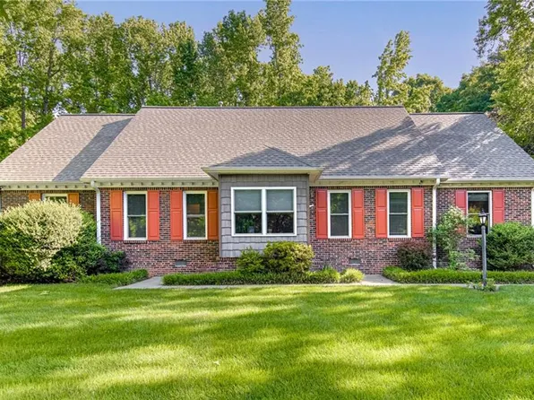 7602 Tiarella Ct, Summerfield, NC 27358