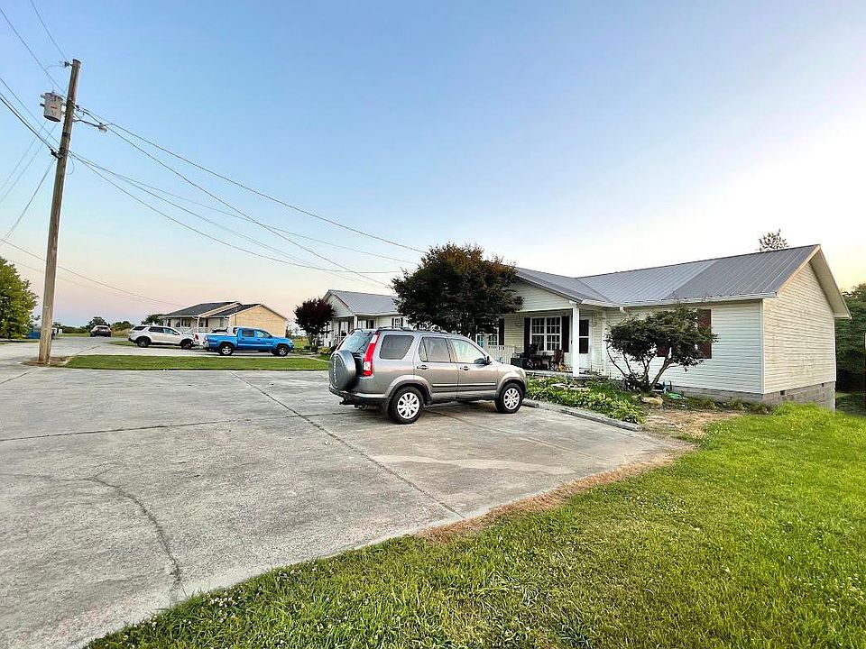 Outside picture of unit and parking area