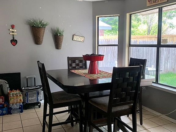5th image of 2617 Regent Blvd
