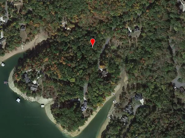 1516 Catoosa Dr, Mooresburg, TN 37811