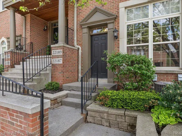 22187 W Village Dr #5, Dearborn, MI 48124